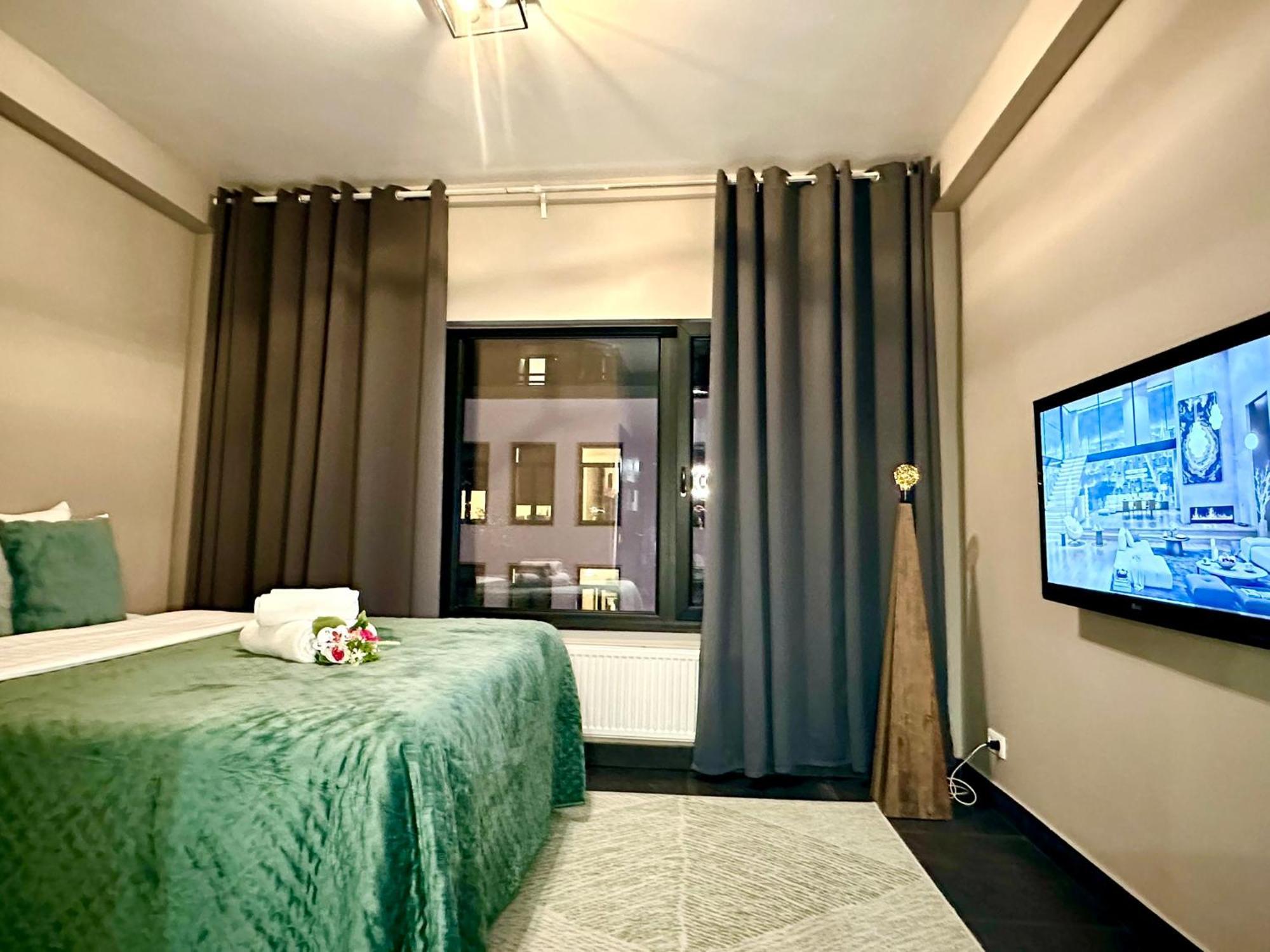 Luxury Suites Diamond By Rikas Hotels แอนต์เวิร์ป ภายนอก รูปภาพ